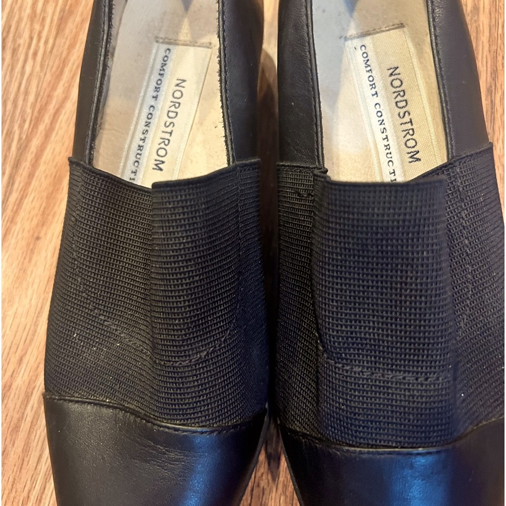 Flat Nordstrom Loafer size 7 Black